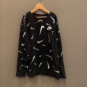 Nike sweatshirt - youth size large